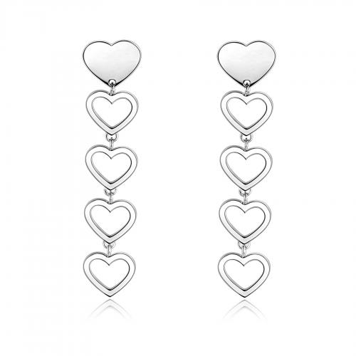 Orecchini pendenti serie Starlove con cuori