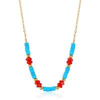 Collana dorata serie Glint con pietre