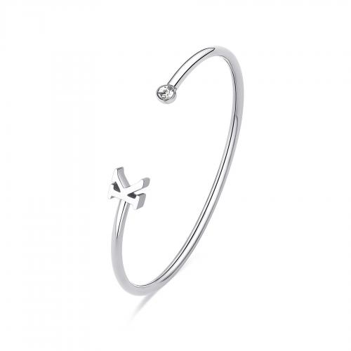 Bracciale rigido con lettera K